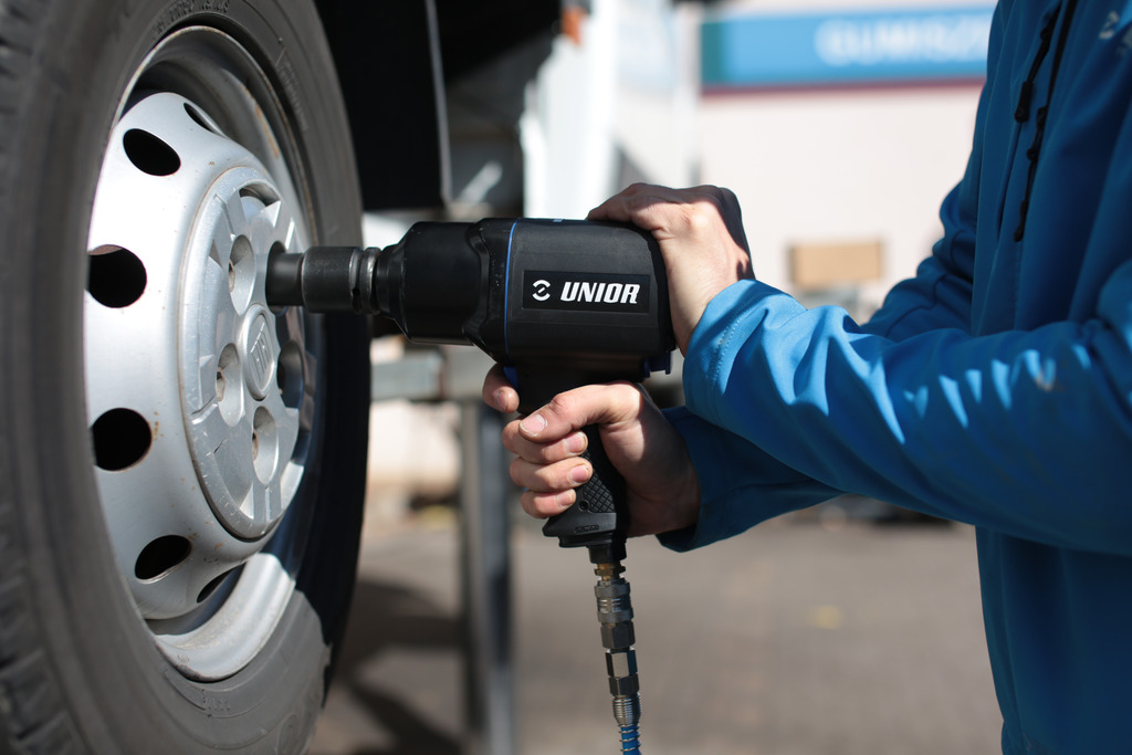 Unior 1573 Odvrtač pneumatski, kompozitni, prihvat 3/4", 3/4", 627571 - Slika 2