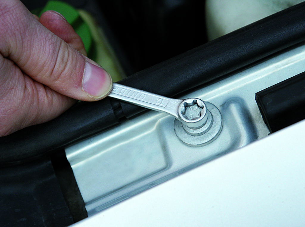 Unior 182/2BTX Ključ okasti sa TX profilom povijeni, E14 x E18, 612894 - Slika 2