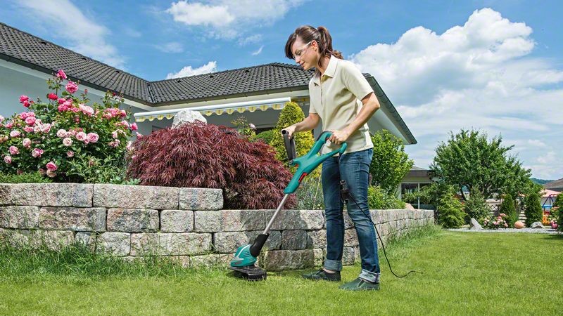 Bosch 06008A5200 Brzo čišćenje ivica duž staza i ivica