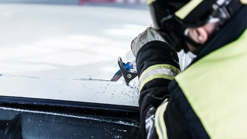 EXPERT „Vehicle Rescue“ S 957 CHM list univerzalne testere 1 deo 2608900378