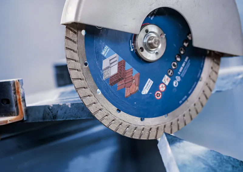 Bosch EXPERT MultiMaterial dijamantska rezna ploča od 230 x 22,23 x 2,4 x 15 mm 2608901598 - Slika 26
