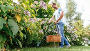 Bosch 06008C1C00 Pristupi skučenim prostorima ili uglovima