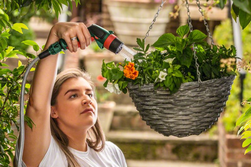 Bosch 06008B6101 Zalivanje biljaka bez napora