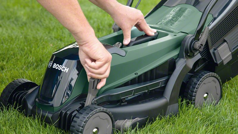 Bosch 06008B9B01 Podesiva visina sečenja u 5 koraka