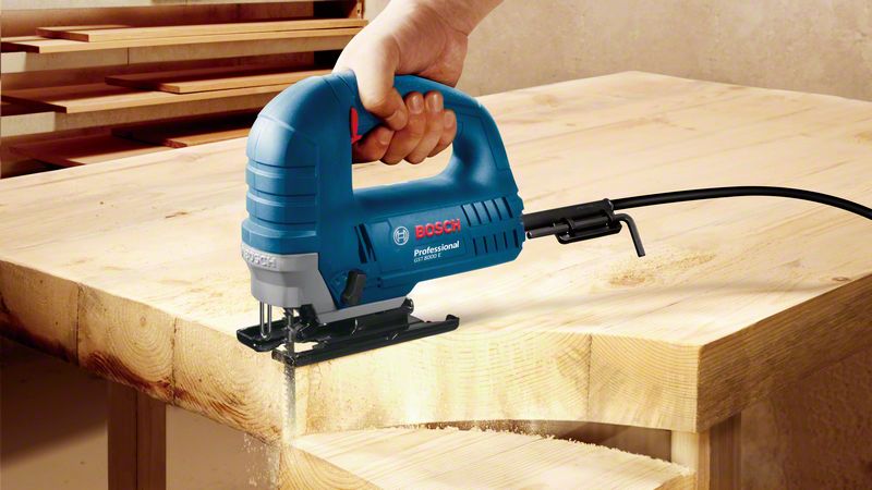 Bosch Ubodna testera GST 8000 E Professional 060158H000