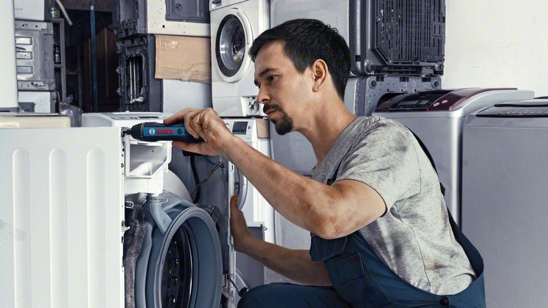 Bosch Akumulatorski odvrtač Bosch GO Professional