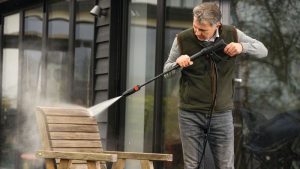 Bosch 06008A7A00 Uklanjanje prljavštine i nečistoća sa drvenih površina