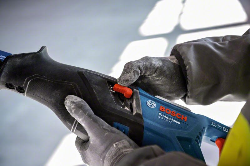 Bosch Akumulatorska univerzalna testera BITURBO GSA 185-LI Professional 06016C0020