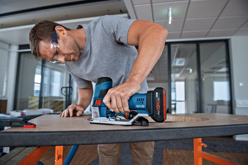 Bosch Akumulatorske ubodne testere GST 18V-155 SC Professional 06015B0002