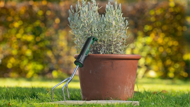 Bosch Ručni alati Baštenske mini vile 06008B5500