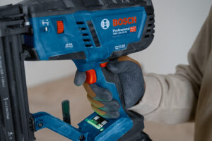 Bosch Akumulatorski pištolj za eksere za drvo GNH 18V-50 M Solo 0601482400 - Image 10