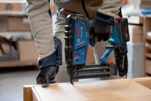 Bosch Akumulatorski pištolj za eksere za drvo GNH 18V-50 M Solo 0601482400 - Image 7
