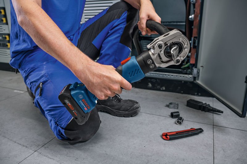 Bosch Akumulatorski hidraulični alat za presovanje GPH 18V-60 Solo 06019P0100 - Slika 6