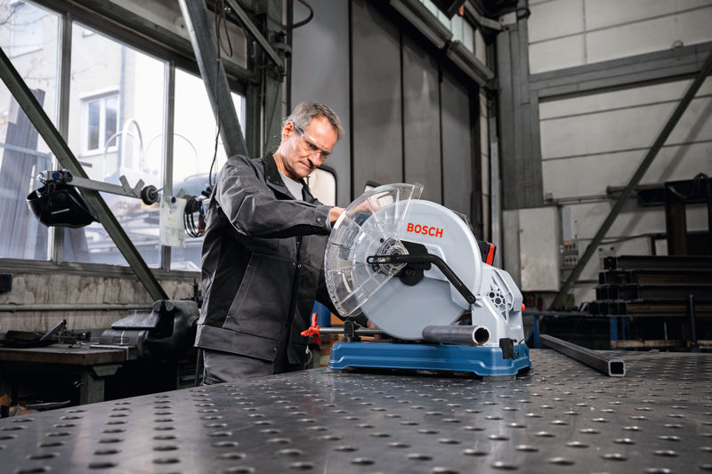 Bosch Testera za sečenje metala GCD 18V-355