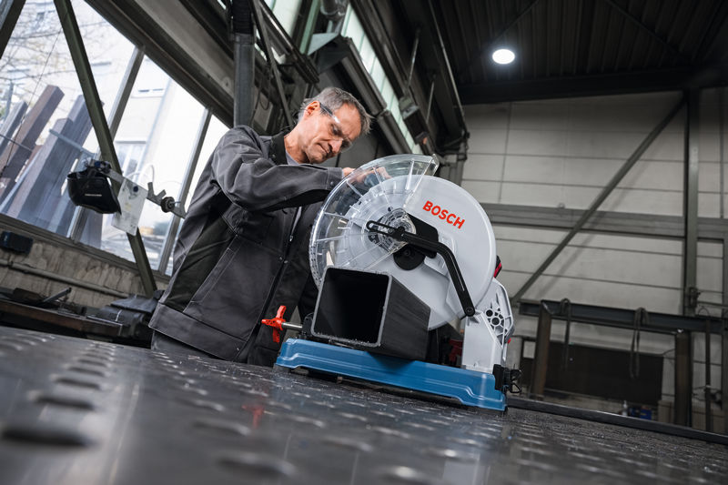 Bosch Testera za sečenje metala GCD 18V-355