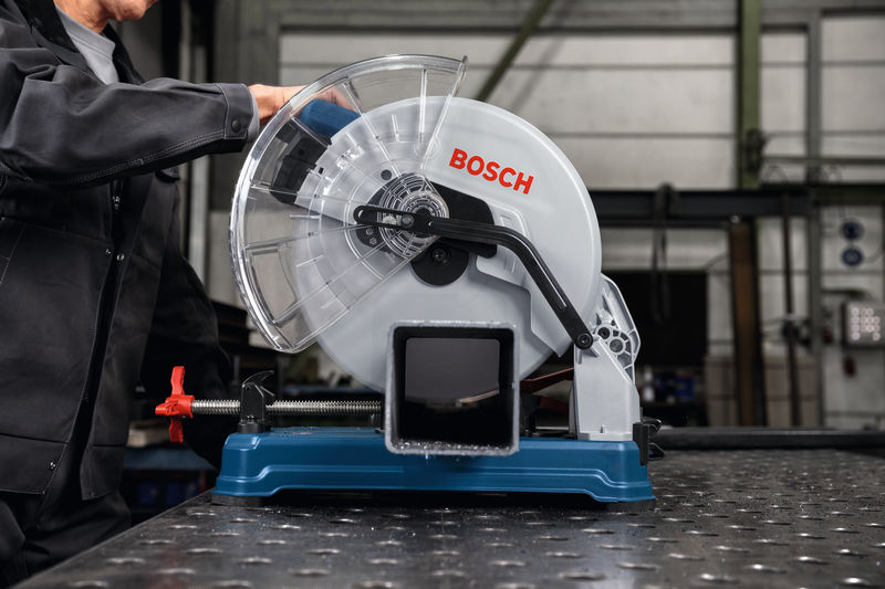 Bosch Testera za sečenje metala GCD 18V-355