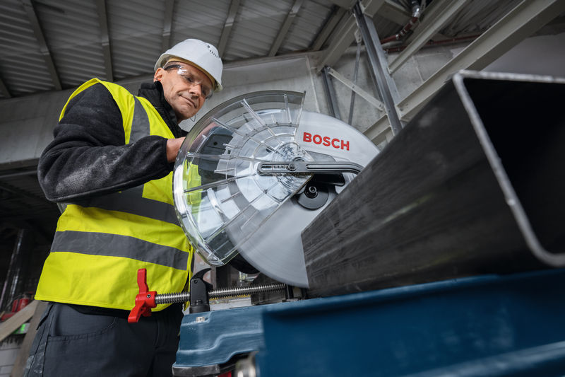 Bosch Testera za sečenje metala GCD 18V-355