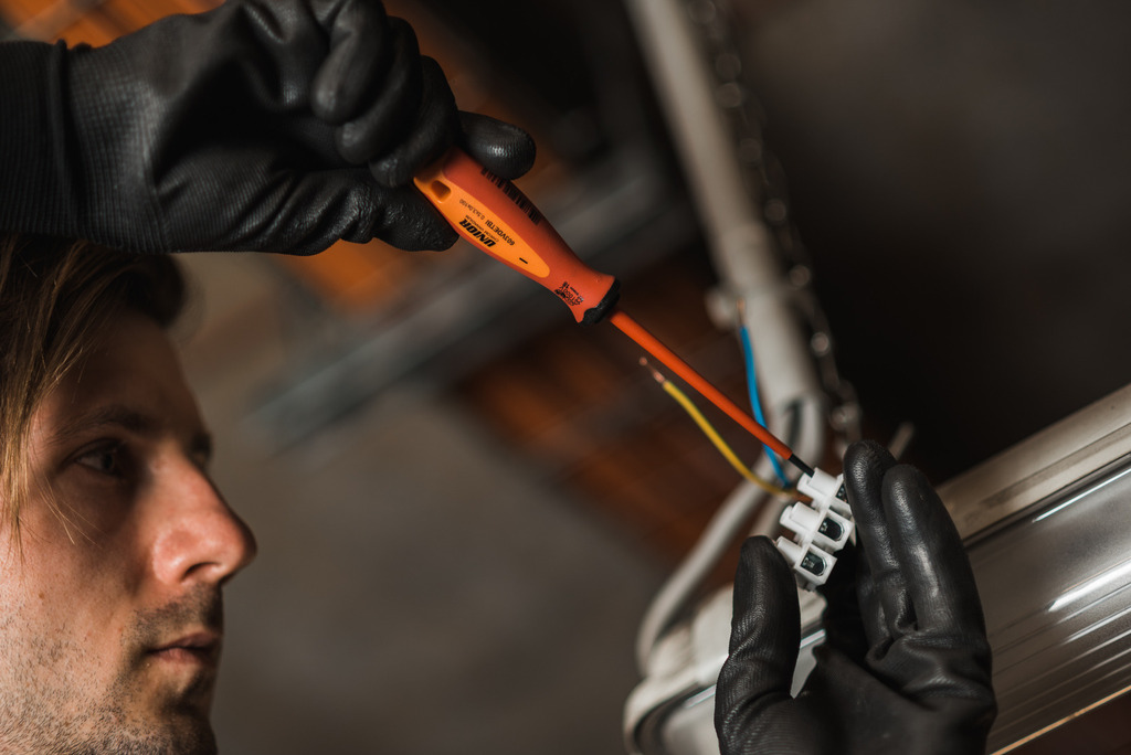 Unior 603VDETBI Odvijač VDE TBI pljosnati, 0.6 x 3.5 x 100, 616438 - Slika 4