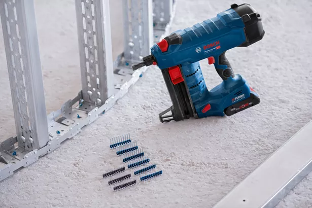 Bosch Akumulatorski Zabijač eksera GNB 18V-38