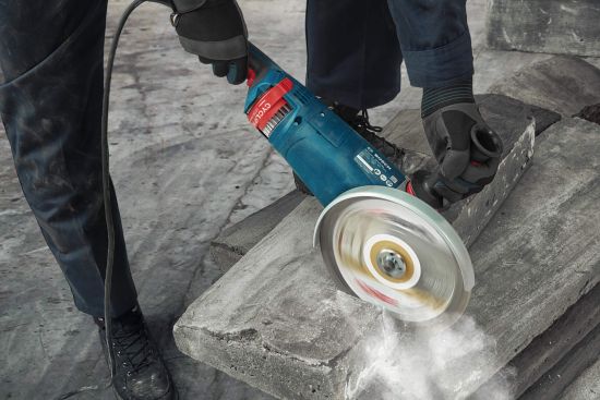 Bosch Ugaona brusilica GWS 24-230 JZ sa ciklon filterom 06018C3300