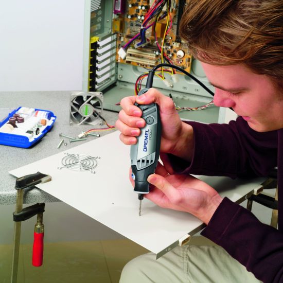 Električni višenamenski alat Dremel 3000 sa 5 komada pribora F0133000JW