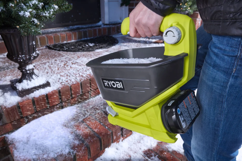RYOBI Aku. rasipač soli i semena za travnjake, 18V ONE+™ - OSS1800 - 6