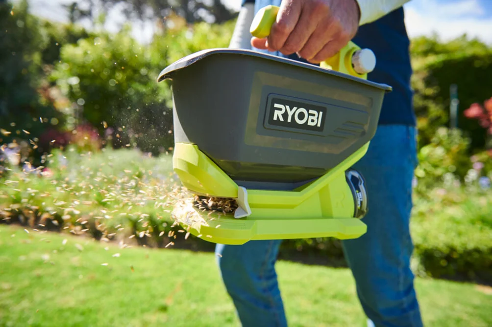 RYOBI Aku. rasipač soli i semena za travnjake, 18V ONE+™ - OSS1800 - 9