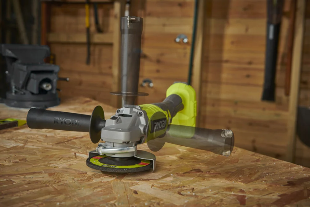 RYOBI Set aku. ugaona brusilica (125mm) + punjač+ baterija 4Ah (18V ONE+™) – RAG18125-1C40S - Slika 7