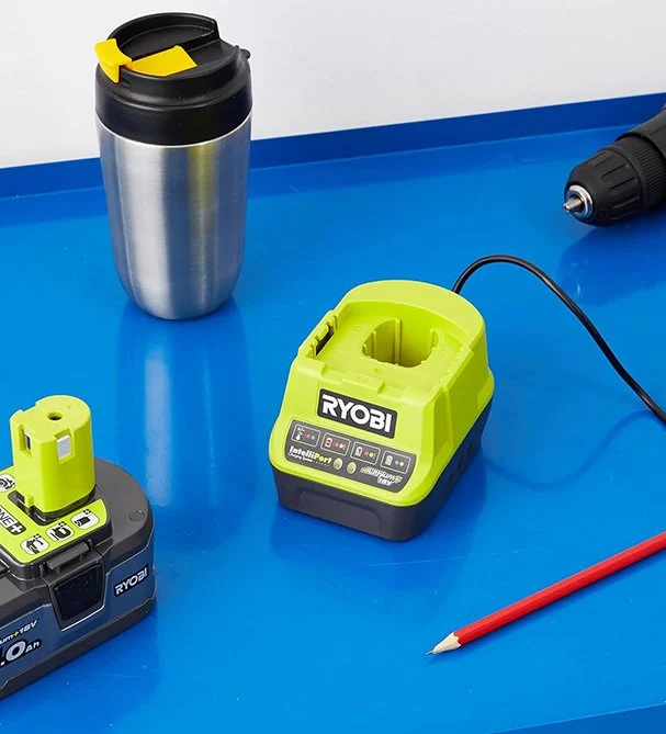 RYOBI Punjač baterija 18V ONE+™ - RC18120 - 11