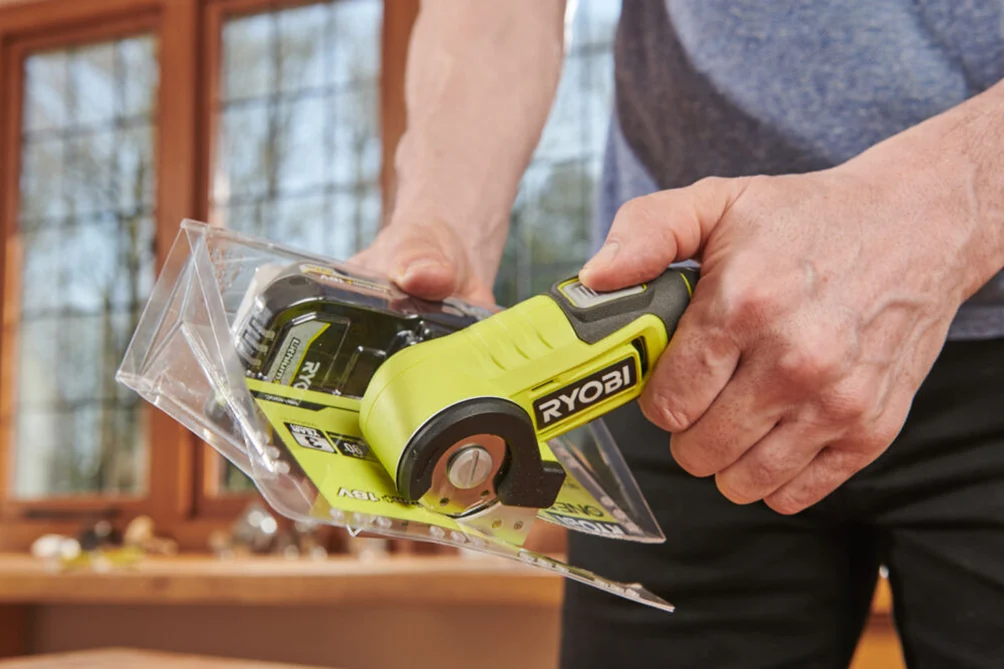 RYOBI Kompaktni bežični alat za sečenje, USB Lithium™ 4V (2,0 Ah) - RCT4-120G - Slika 4