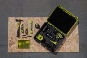 RYOBI Set alata u koferu (aku. bušilica plus ručni alat i pribor) - RDD18-2C20TAH - Slika 7