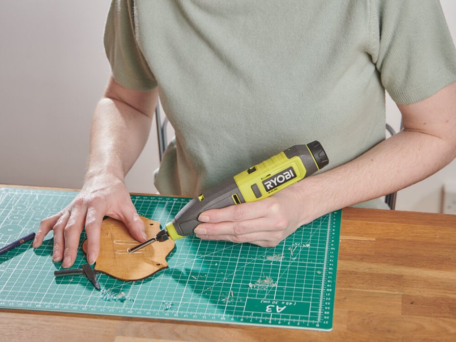 RYOBI Bežični alat za rezbarenje USB Lithium™ 4V (2,0 Ah) - RPC4-120G - Slika 5