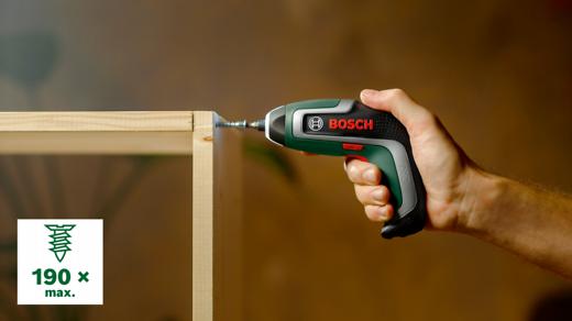 Bosch IXO 7 akumulatorski odvrtač sa 2 nastavka + 10-delni set bitova 06039E0021 - Slika 2
