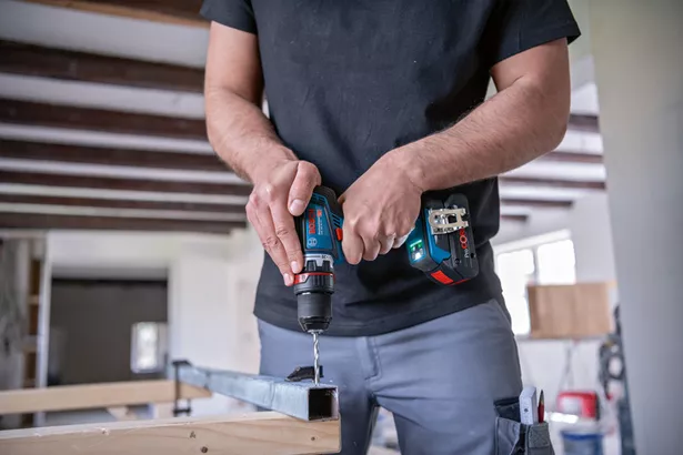 Bosch Akumulatorska bušilica-odvrtač GSR 18V-90 FC