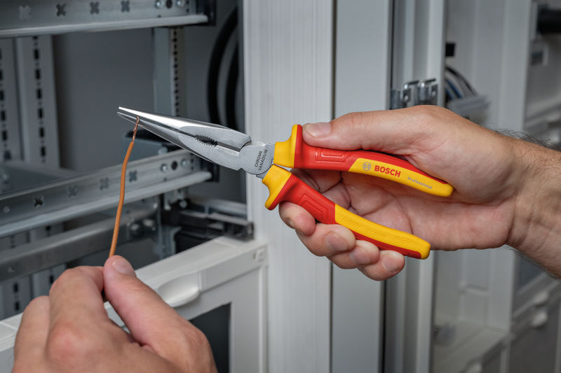 Bosch 37-delni set VDE električarskih alata u L-BOXX koferu 1600A02NG4