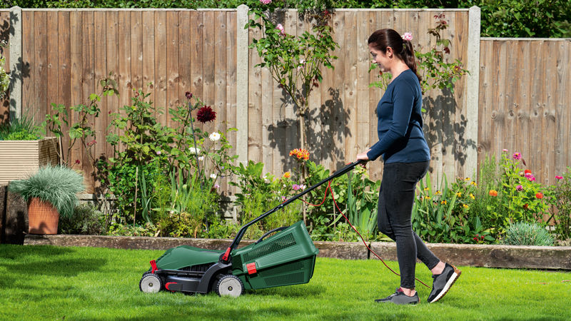 Black & Decker-Edge Max-grasmaaier, snijbreedte 42 cm, intelligent kabelmanagement, opvangbak van 45 liter