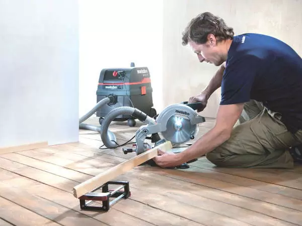 Metabo KS 216 M Lasercut Stacionarna kružna testera 619216000